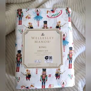 NEW Wellesley Manor Nutcracker Christmas King sheet Set